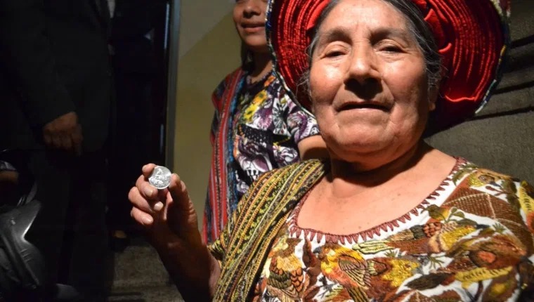 Fallece en Santiago Atitlán Concepción Ramírez, el rostro de la moneda de Q0.25