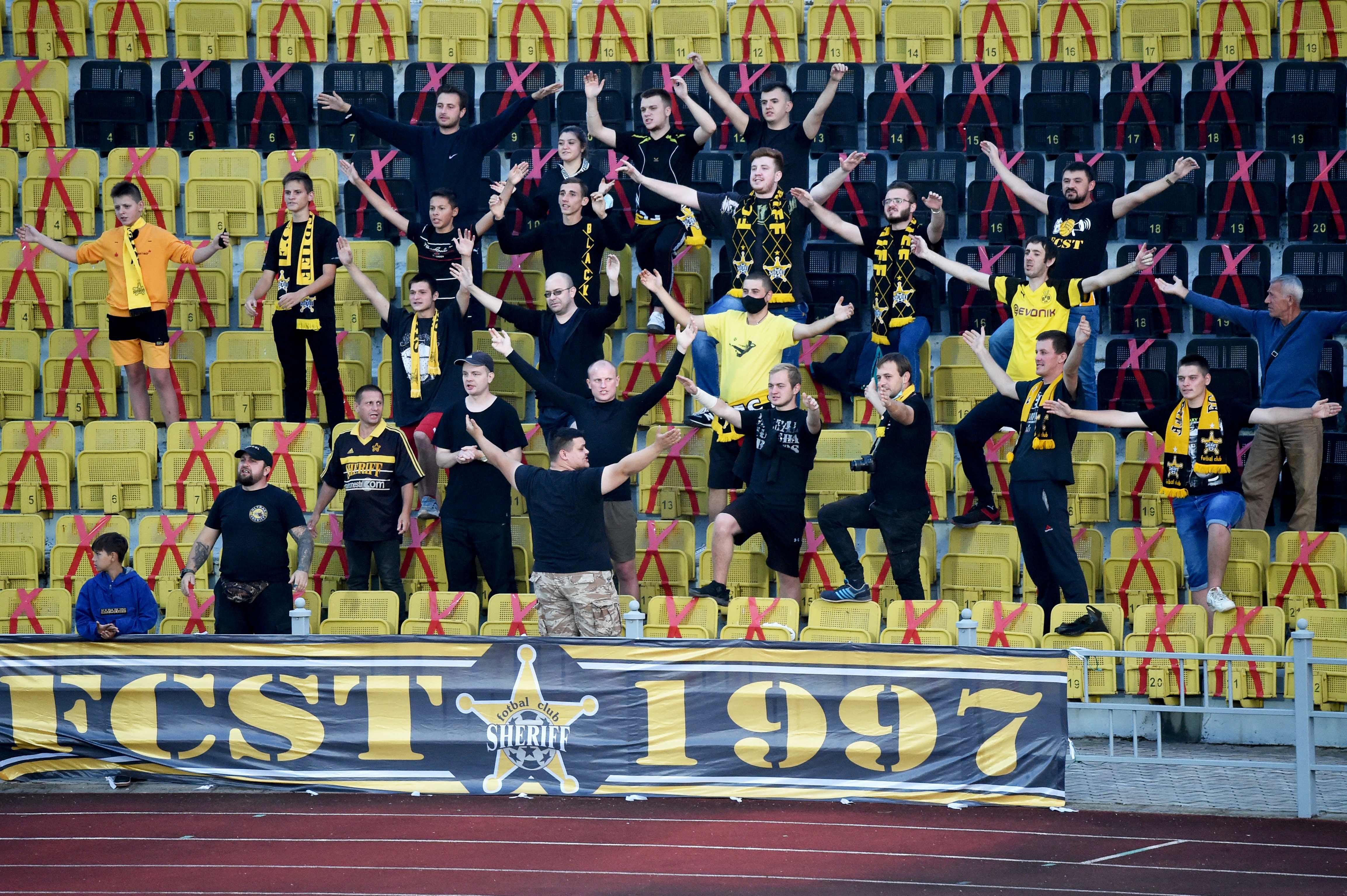 Los aficionados del FC Sheriff apoyarán a su equipo durante esta Champions cuando enfrente a equipos como el Real Madrid e Inter de Milán. Foto Prensa Libre: AFP.