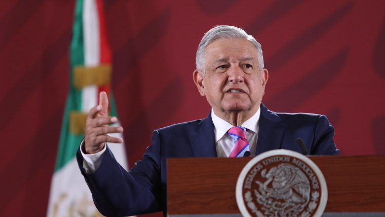 El presidente de México, Andrés Manuel López Obrador, rechazó este miércoles presiones en el tema migratorio. (Foto Prensa Libre: EFE)