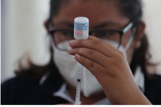 Guatemala continúa con el plan de vacunación contra el covid-19. (Foto Prensa Libre: Érick Ávila)