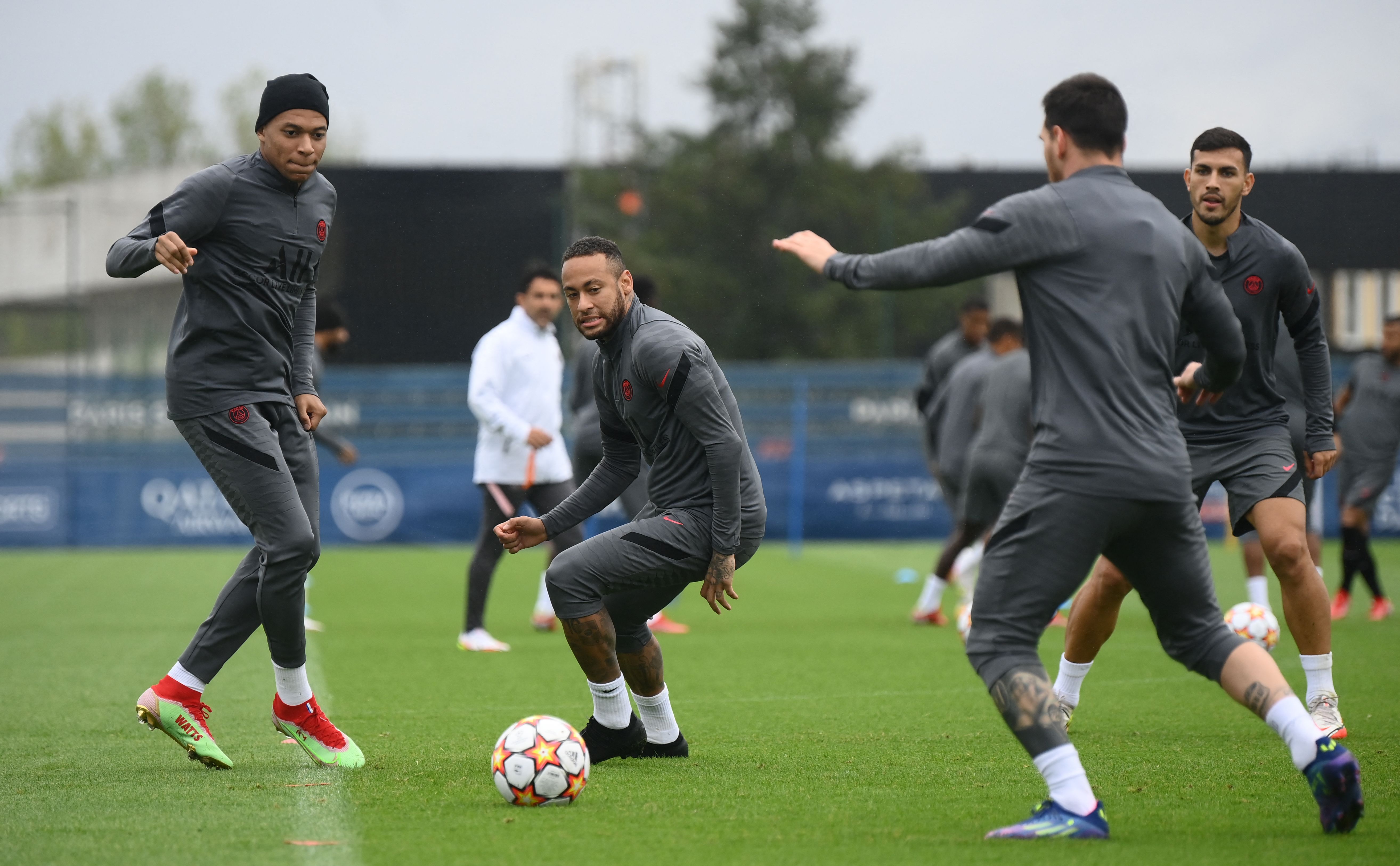 ¿Se enturbia la relación entre Mbappé y Neymar?