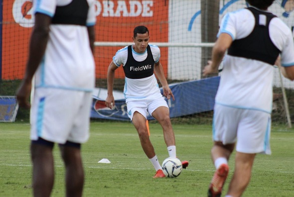 José Carlos Martínez, durante un entrenamiento de la Selección Nacional. Foto Fedefut.