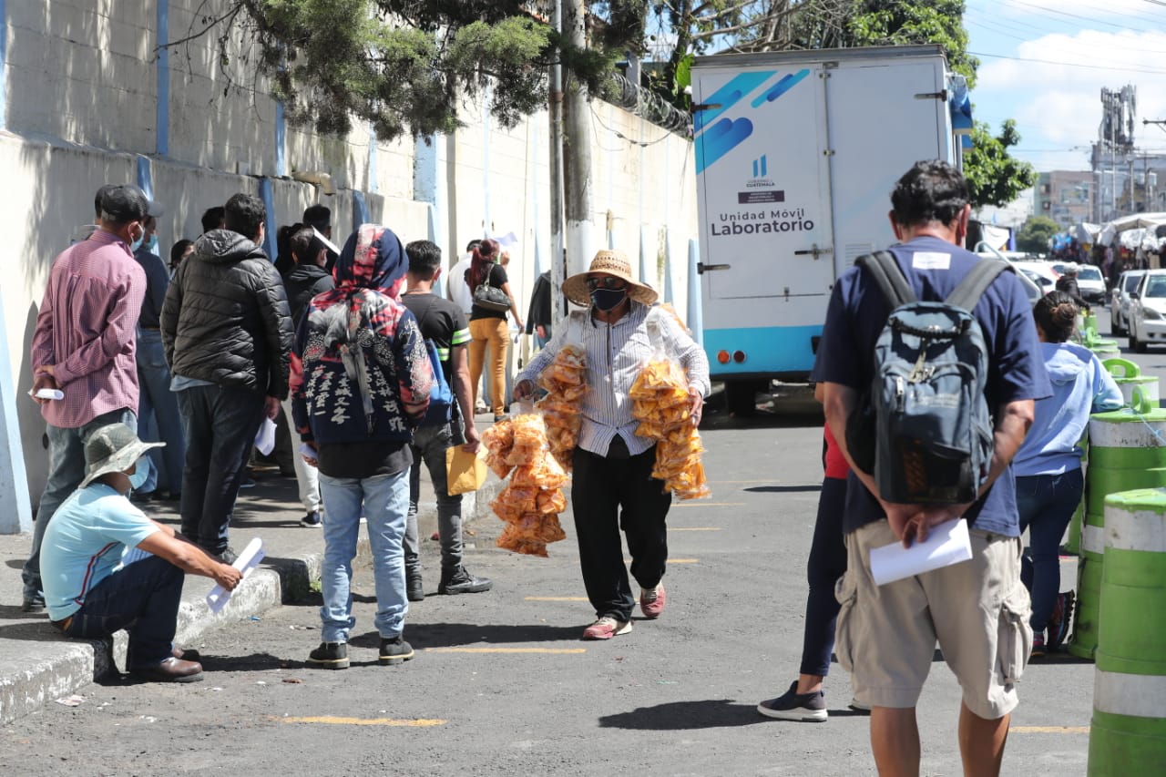 Guatemala se acerca a los 13 mil fallecidos por coronavirus y estos fueron los tres momentos en que hubo más muertes