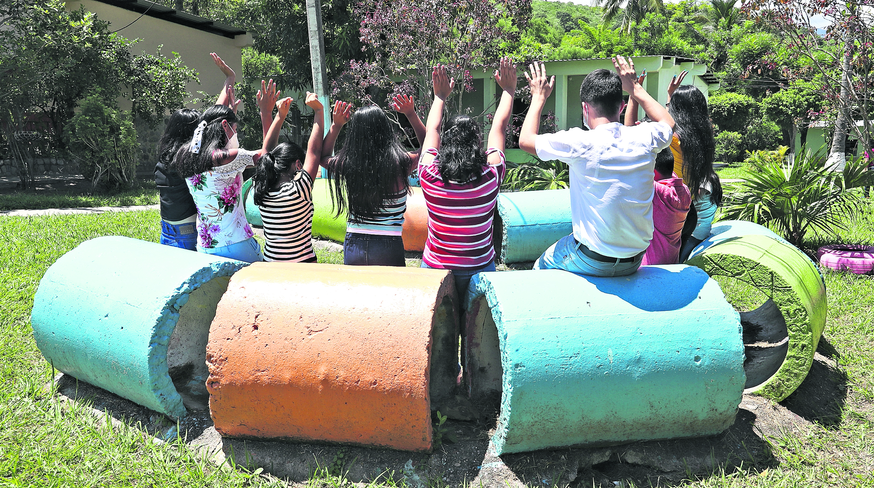 Las autoridades de Salud deben programar el proceso para vacunar contra el covid-19 a los guatemaltecos entre 12 y 17 años.  (Foto Prensa Libre: María Reneé Barrientos Gaytán)