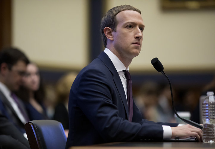Mark Zuckerberg, director ejecutivo de Facebook, testifica ante una audiencia del Comité de Servicios Financieros de la Cámara de Representantes en el Capitolio en Washington, el 23 de octubre de 2019. (Eric Thayer/The New York Times)
