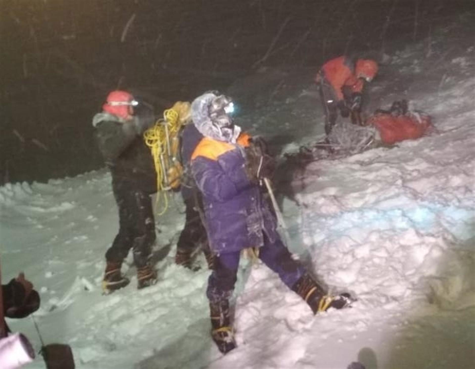 Спасательная операция завершена. Группа погибших альпинистов на Эльбрусе. Восхождение на Эльбрус 2021 трагедия. Группа альпинистов на Эльбрусе.