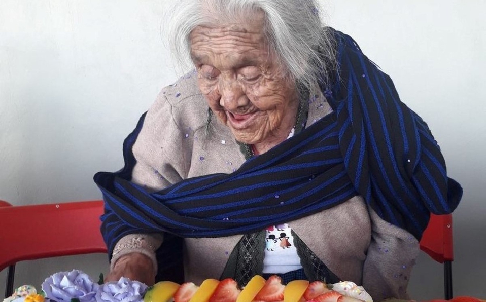 “Mamá Coco”: ¿quién es la mujer que cumplió 108 años y lo celebra a lo grande en las redes sociales?