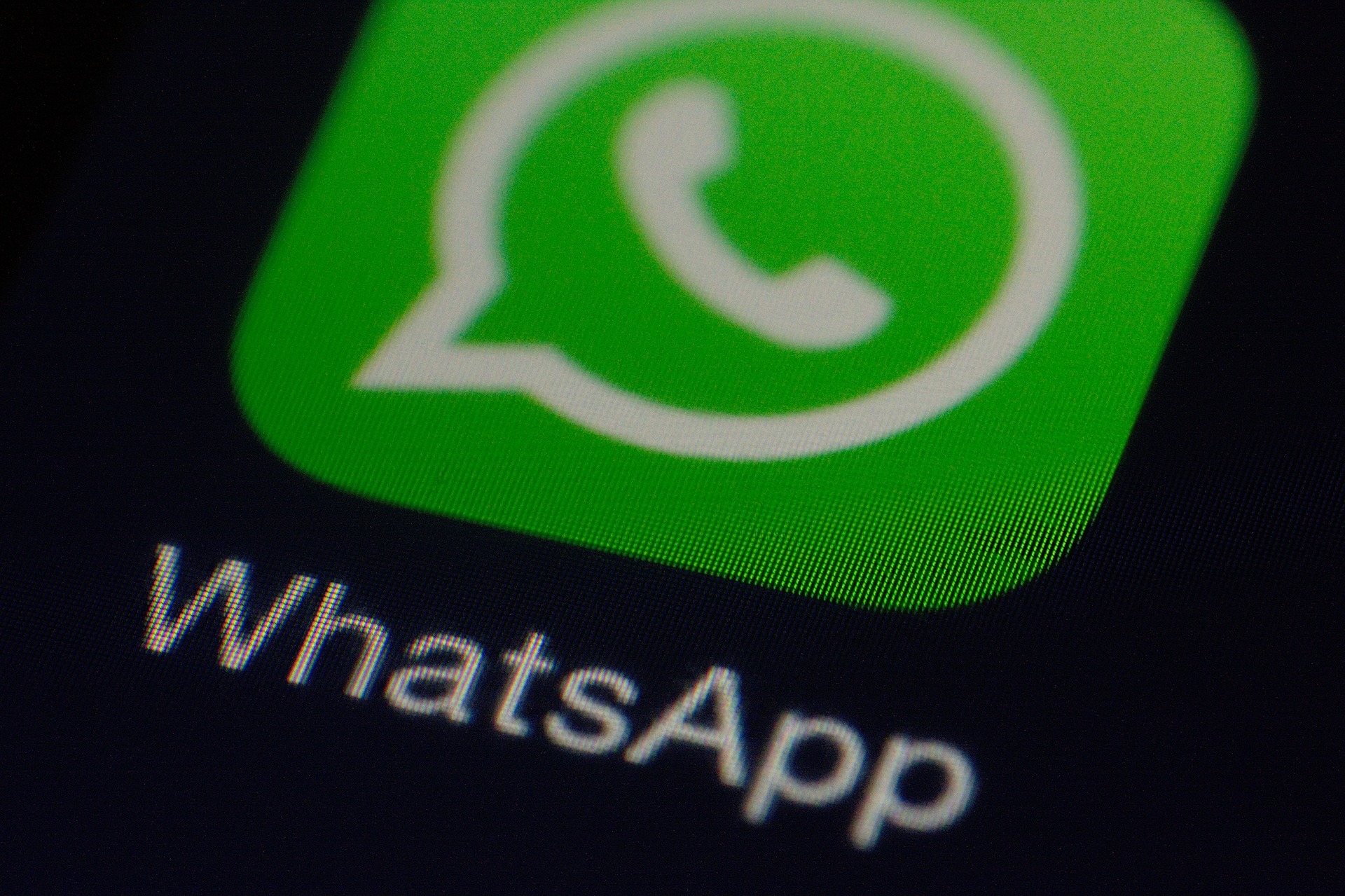 WhatsApp acepta mensajes de voz con el Asistente de Google. (Foto Prensa Libre: Pixabay)