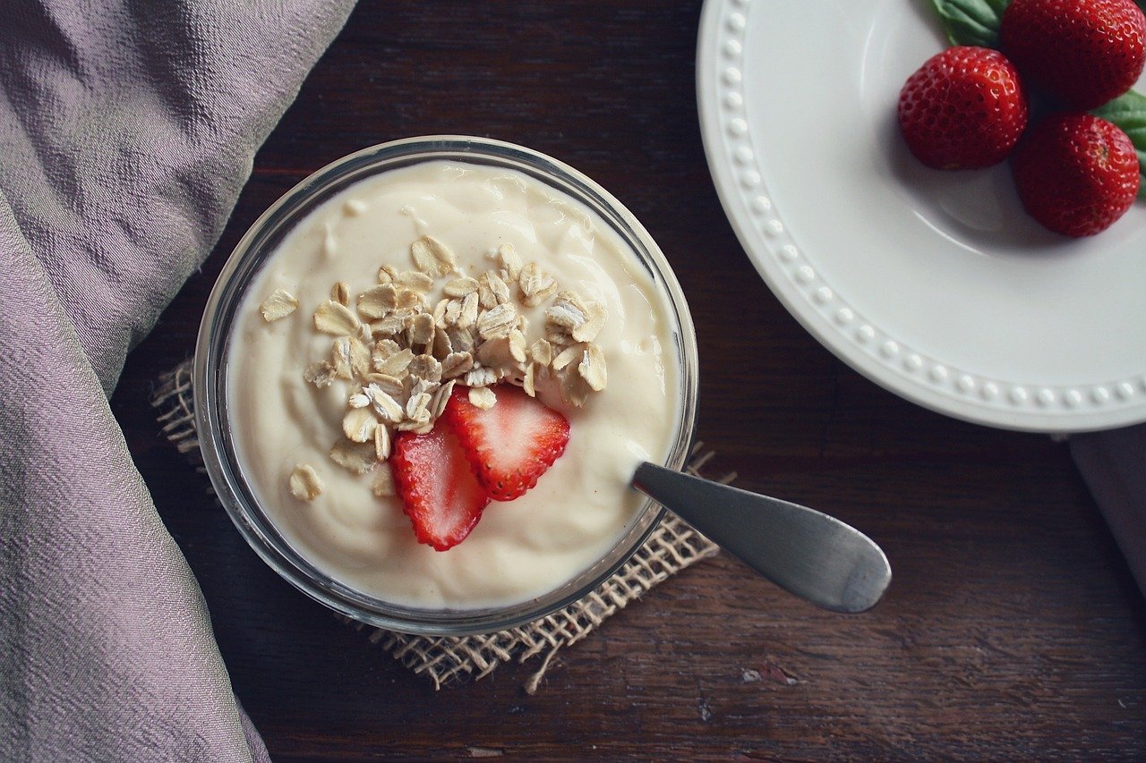 yogurt con frutas