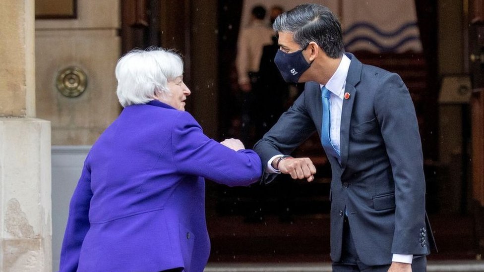 La secretaria del Tesoro de EE.UU., Janet Yellen, y el ministro de Hacienda de Reino Unido, Rishi Sunak. (GETTY IMAGES)