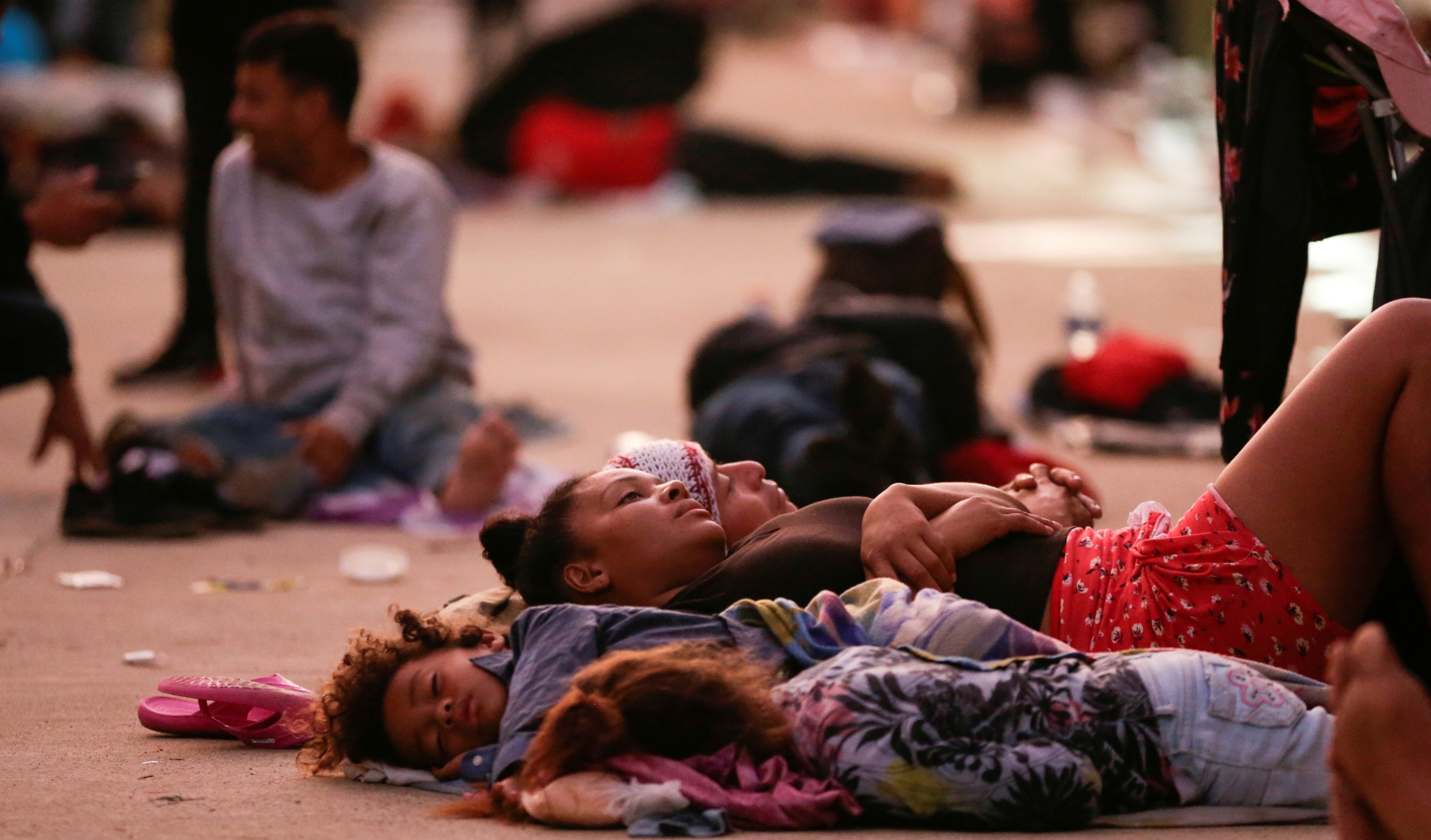 Miles de migrantes centroamericanos y de El Caribe emprenden cada año un peligroso viaje hacia Estados Unidos por medio de una porosa frontera sur entre ese país México. (Foto Prensa Libre: Reuters)
