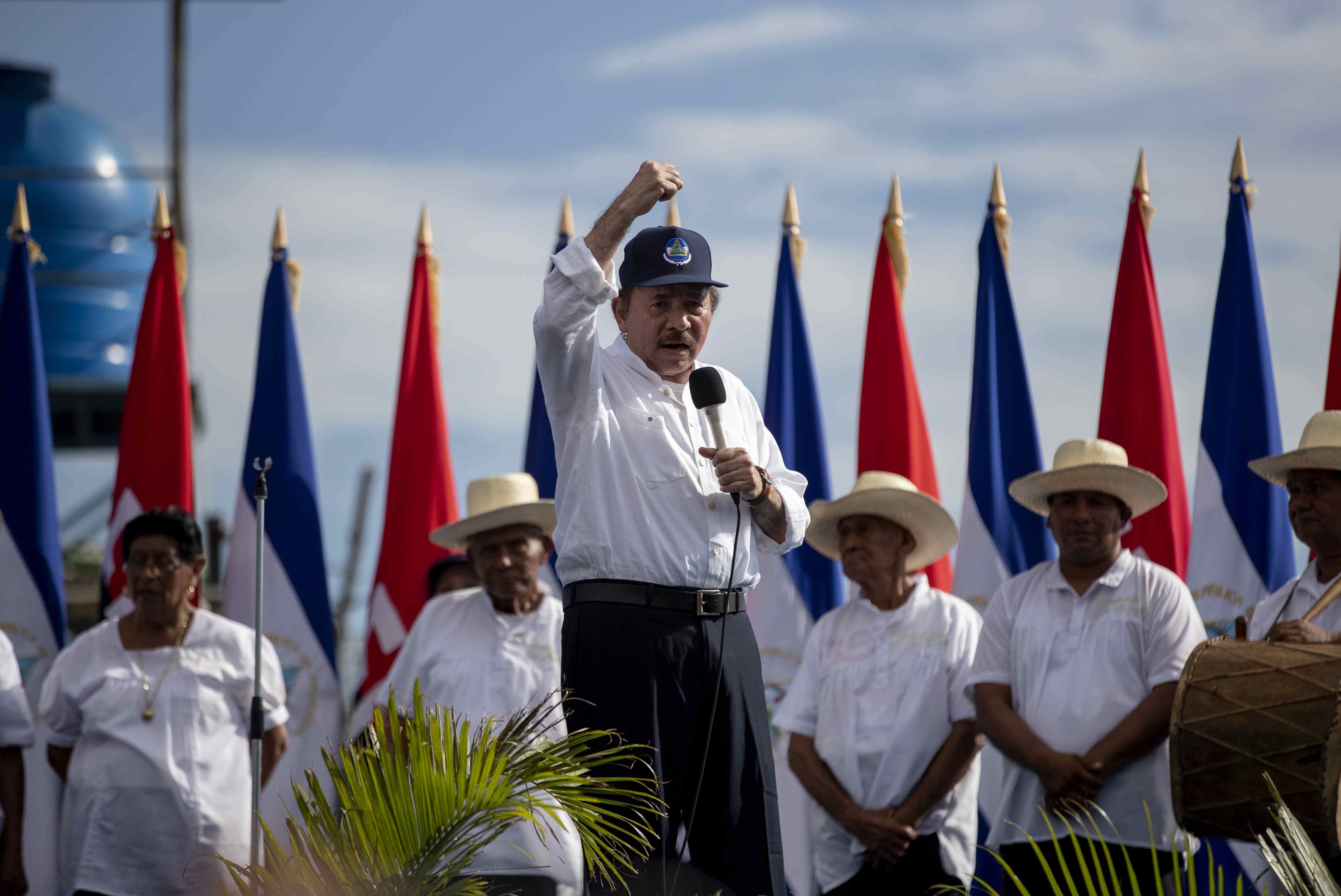 Nicaragua celebrará el próximo domingo 7 de noviembre sus primeras elecciones generales tras las protestas que estallaron en abril de 2018 en contra del Gobierno que preside el sandinista Daniel Ortega, quien junto a su esposa, la vicepresidenta Rosario Murillo, buscan una nueva reelección. (Foto Prensa Libre: EFE)
