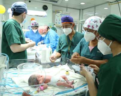 Nacen trillizas en el Hospital Regional de Occidente y así evoluciona su salud