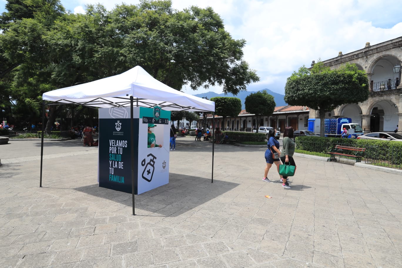 Varios municipios intentan frenar la ola de contagios, como Antigua Guatemala, que quiere ser el primero en lograr una alerta verde. (Foto Prensa Libre: Byron García)