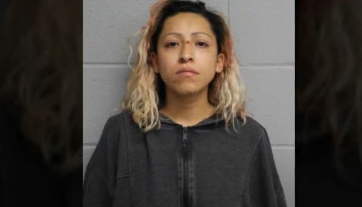 Claudia Resendiz-Flores es acusada de haber dado muerte a hombre que se negó a basarla. (Foto Prensa Libre: Tomada de YouTube) 