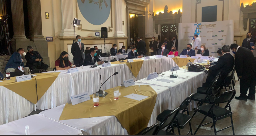 La mayoría de Jefes de Bloque se rehusaron a participar en la sesión del pasado lunes convocada por Allan Rodríguez. Fotografía: Prensa Libre. 