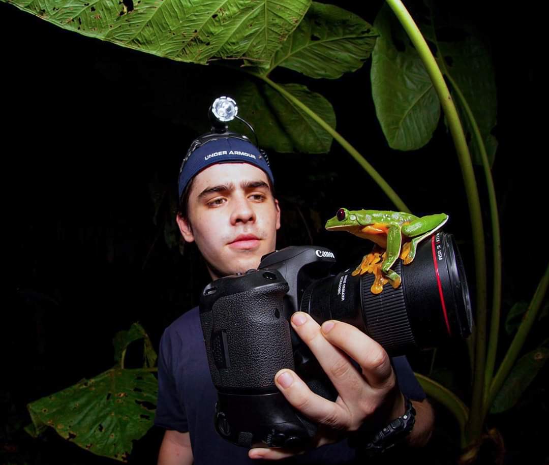 El biólogo Andrés Novales se ha especializado en la  investigación y fotografía de  reptiles y anfibios. (Foto Prensa Libre: Cortesía Andrés Novales)