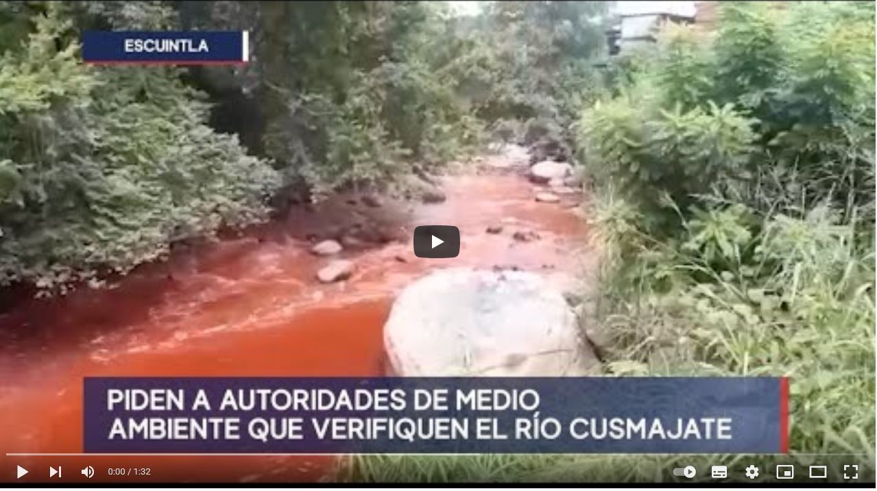 
Las aguas del río Cusmajate en Escuintla corren contaminadas. (Foto Prensa Libre:)

