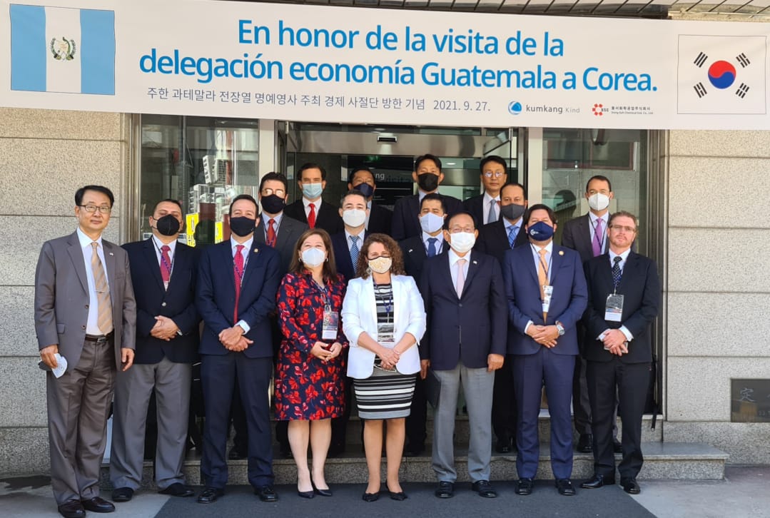 Funcionarios guatemaltecos y representantes del sector privado visitaron Corea del Sur para reactivar negociaciones y cerrar el TLC. (Foto Prensa Libre: Cortesía) 