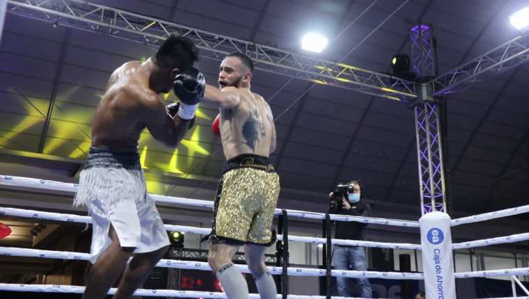 El guatemalteco René "Kampana" de León ganó su novena pelea como profesional, en la velada realizada en Panamá. (Foto Redes).