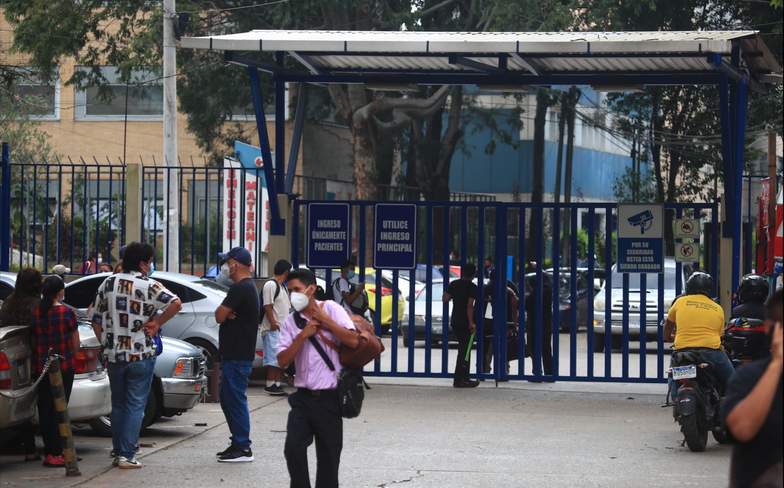 El Hospital Roosevelt necesita Q260 millones de ampliación presupuestaria para terminar el año. (Foto Prensa Libre: Carlos Hernández)