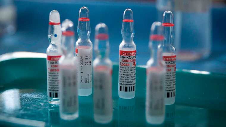 La OMS volverá a examinar la vacuna rusa  Sputnik V. (Foto Prensa Libre: EFE)