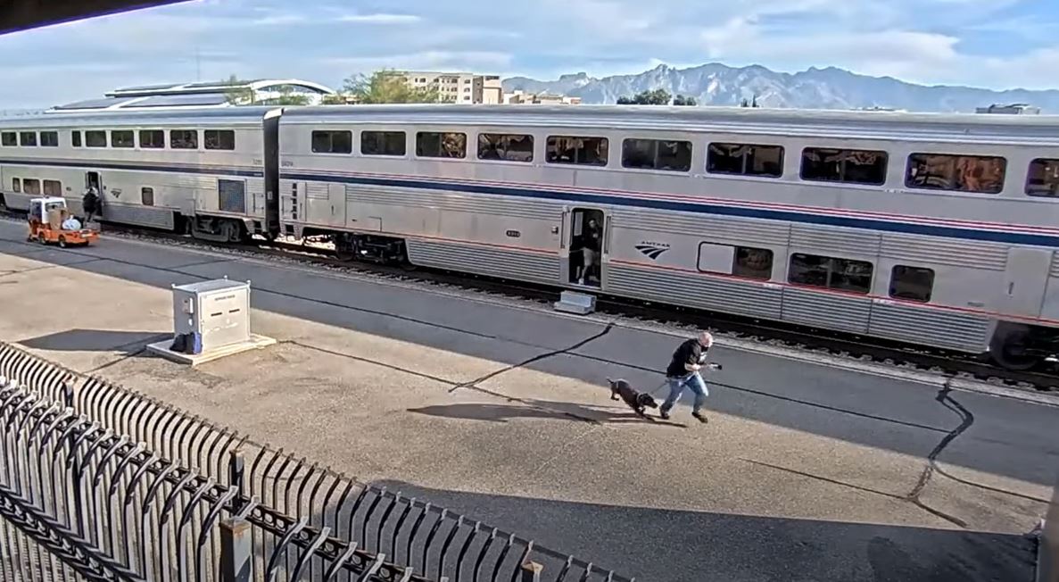 Video: Así fue la balacera en un tren en Arizona en la que murió un agente de la DEA