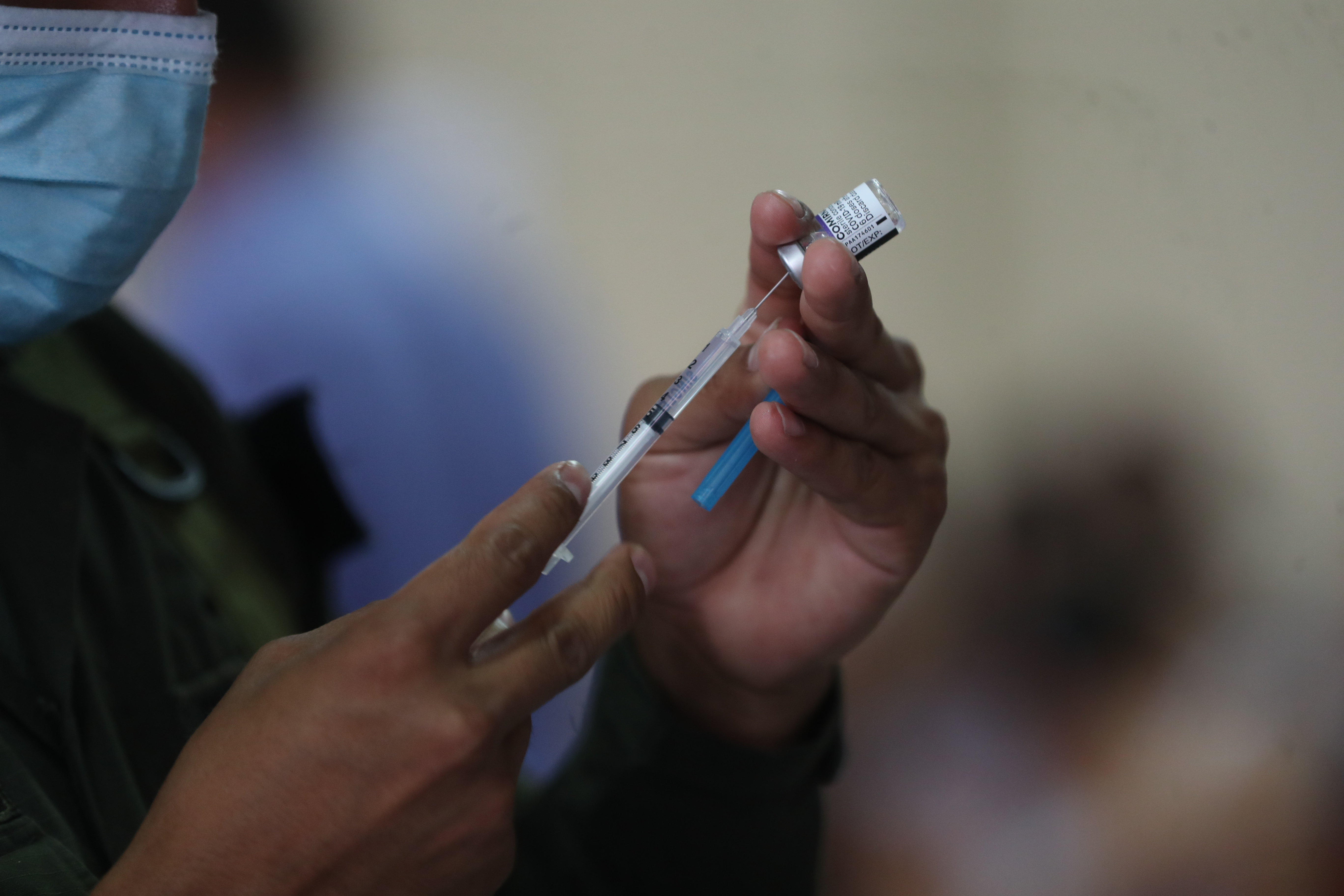 Tener las dos dosis de la vacuna contra el covid-19 puede reducir la hospitalización, e incluso, los casos de muerte por el virus. (Foto Prensa Libre: Hmeroteca PL)
