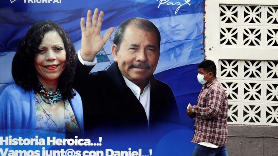 Para muchos opositores en Nicaragua, Rosario Murillo encarna el verdadero el poder en Nicaragua. (REUTERS)