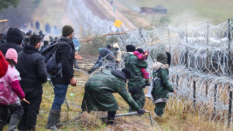 Las dramáticas imágenes de la crisis de migrantes en la frontera entre Polonia y Bielorrusia