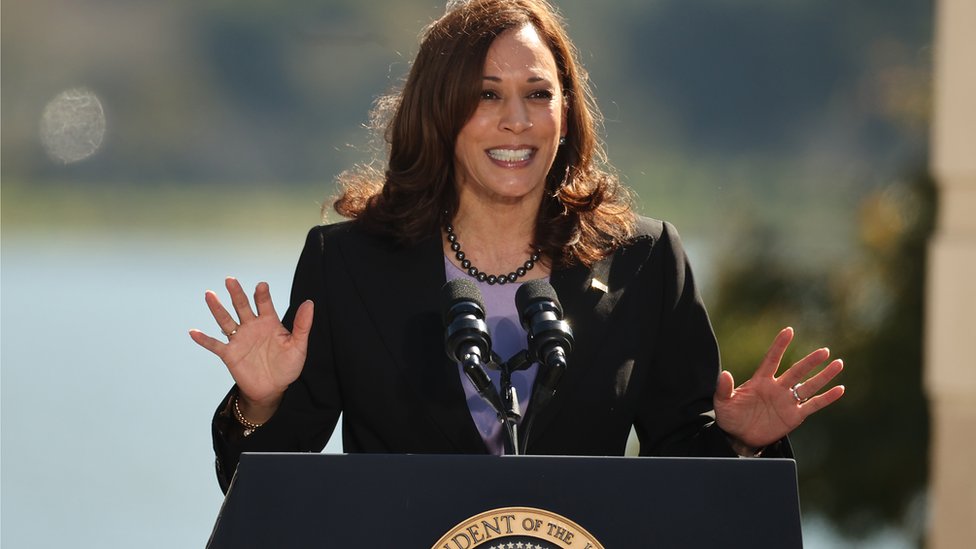 Kamala Harris asumió poderes presidenciales brevemente este viernes.
