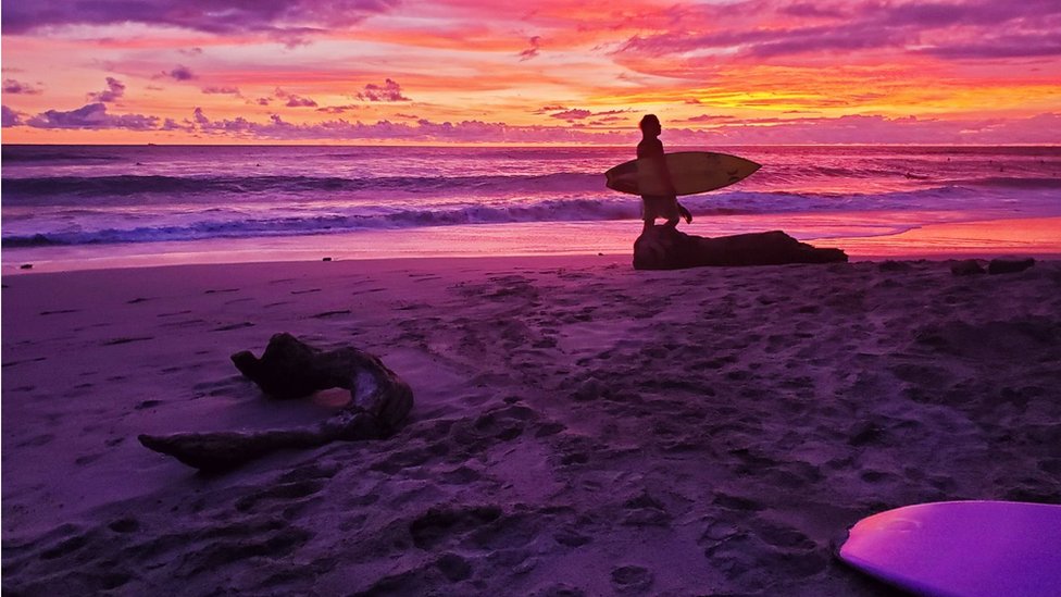 Santa Teresa, en Costa Rica, es un paraíso para los surfistas y amantes de bellos atardeceres. Marcos González