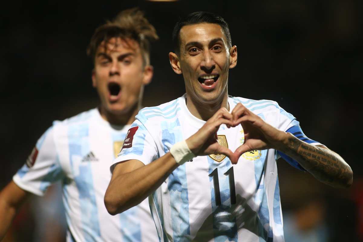 Con un golazo de Ángel Di María, y Leo Messi en la banca, Argentina le ganó el clásico rioplatense a Uruguay