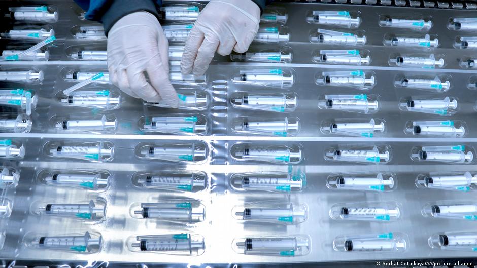 Coronavirus: Personas no vacunadas serán confinadas en Austria