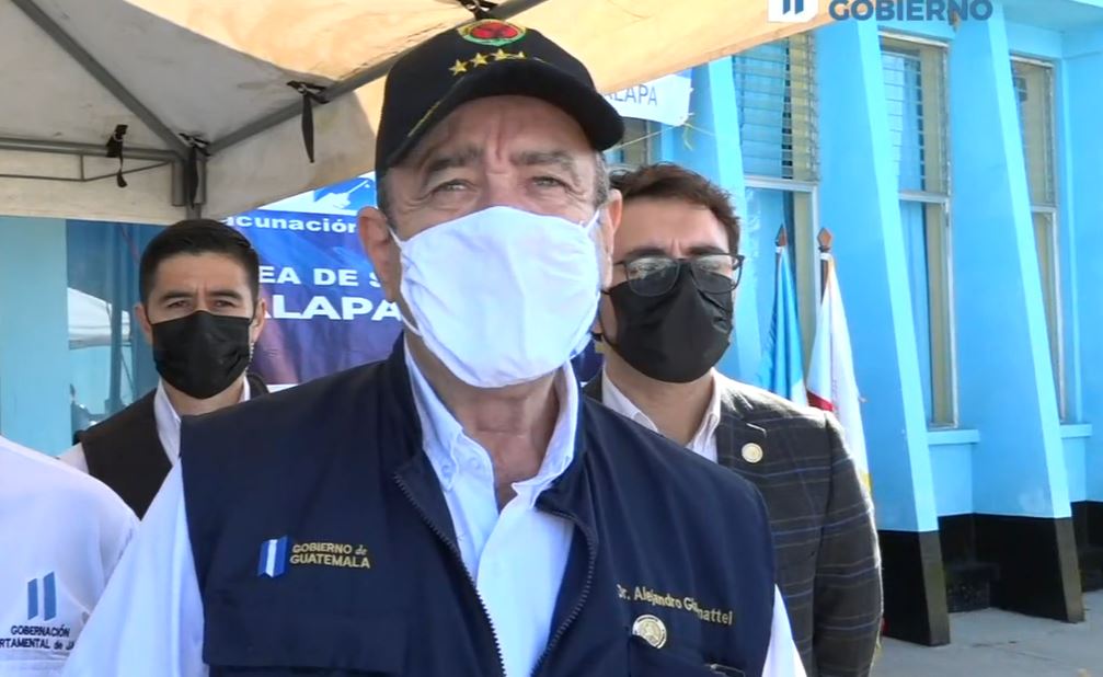  Alejandro Giammattei habla acerca de la pandemia durante su visita a Jalapa. (Foto Prensa Libre: Tomada de Canal de Gobierno)