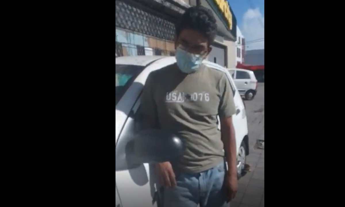 Video: La historia de un taxista que fue asaltado y atado al timón del vehículo y agentes de Emetra le colocan cepo