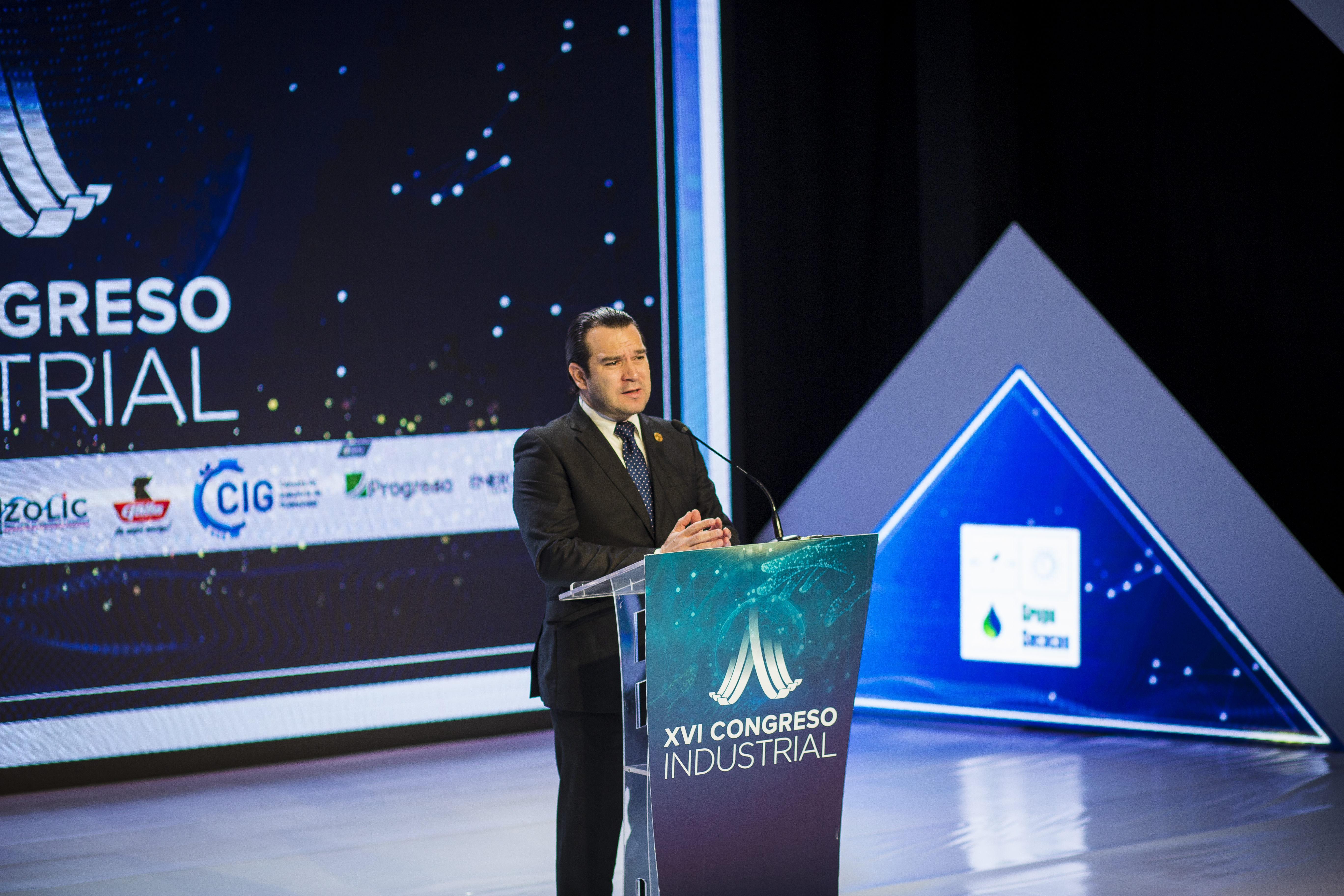 Luis Alfonso Bosch, presidente de CIG durante la inauguración del XVI Congreso Industrial. (Foto Prensa Libre: Cortesía)