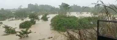 Lluvias provocaron inundaciones en áreas de cultivo en comunidades de Chisec, Alta Verapaz. (Foto Prensa Libre: Conred)