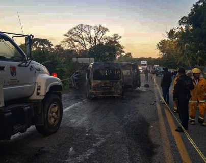 Al menos 12 personas murieron en un accidente de tránsito en una carretera del distrito del sur de México, fronterizo con Guatemala. (Foto Prensa Libre: EFE)