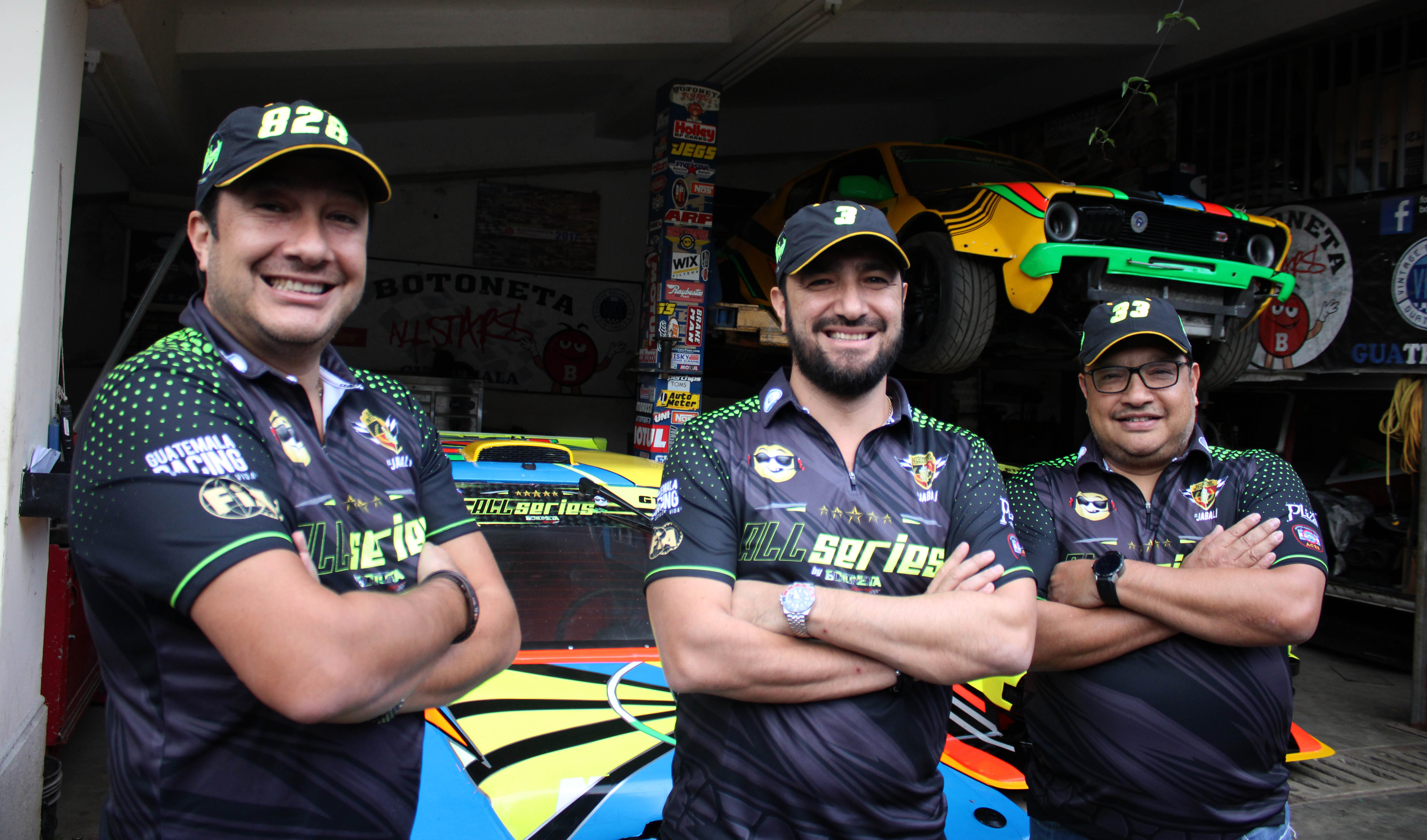 Los pilotos están listos para la competencia del fin de semana. (Foto Prensa Libre: Cortesía)