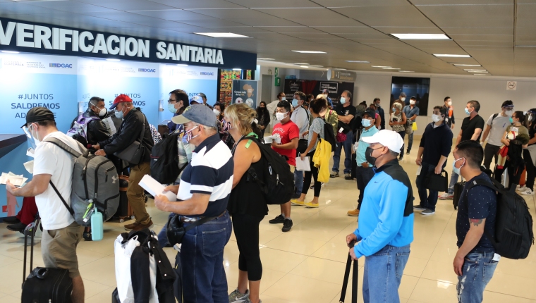 El Aeropuerto Internacional La Aurora mantiene medidas de prevención por el covid-19. (Foto Prensa Libre: Hemeroteca PL)