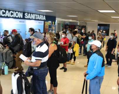 Migración espera un aumento de viajeros nacionales y extranjeros para las fiestas