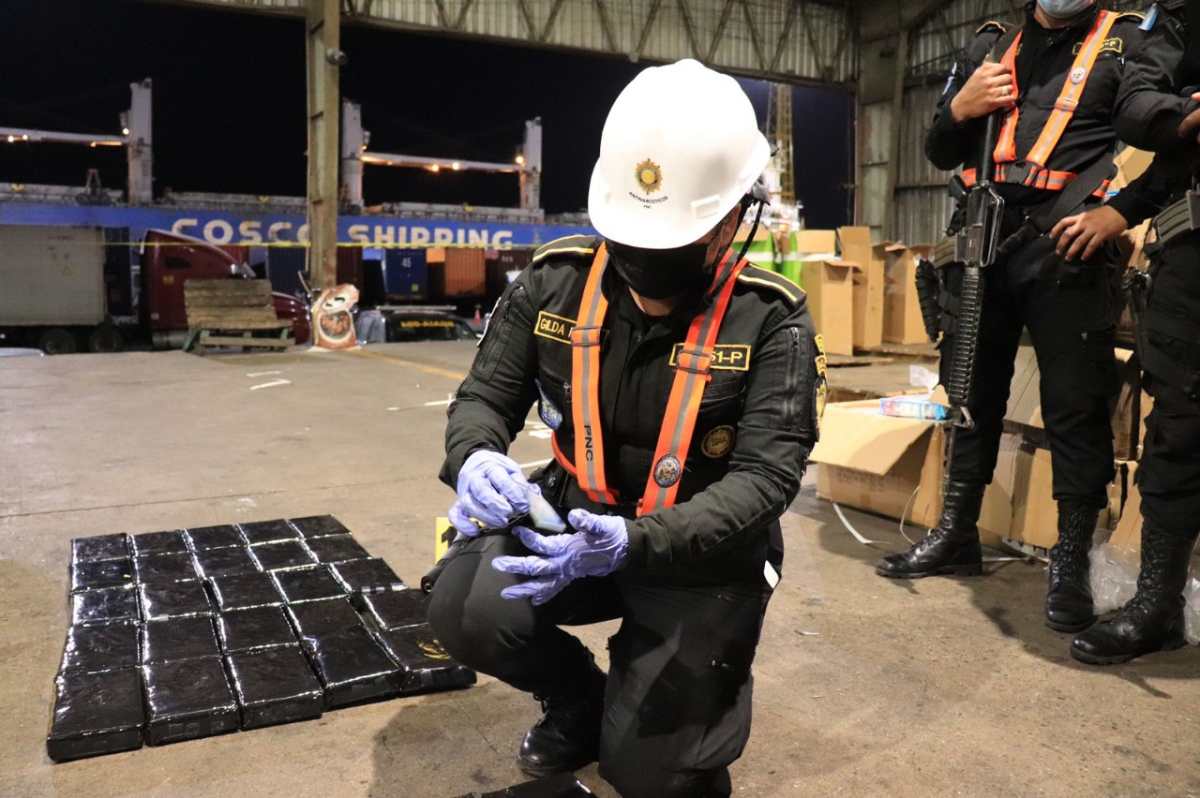 Incautan droga: ¿De dónde provenían los contenedores que llegaron a Santo Tomás de Castilla con cientos de paquetes de cocaína?