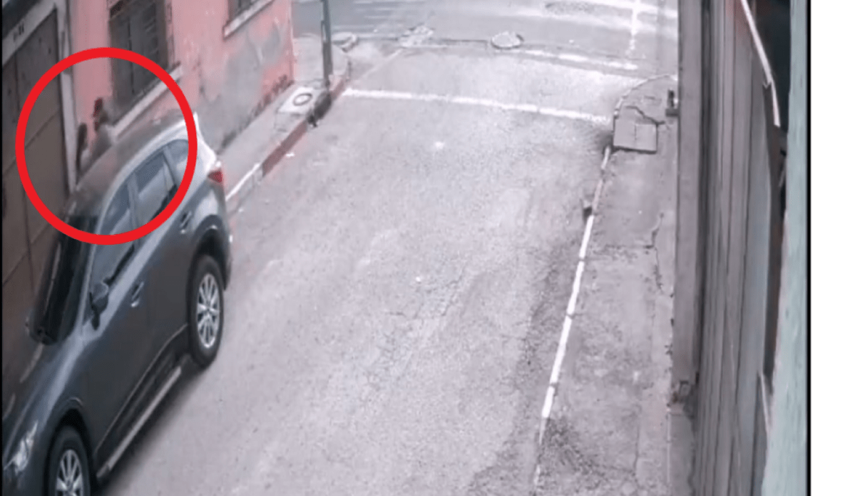 Video: Qué se sabe del hombre que fue grabado cuando subió a una mujer a la fuerza a un carro y qué dijo la PNC