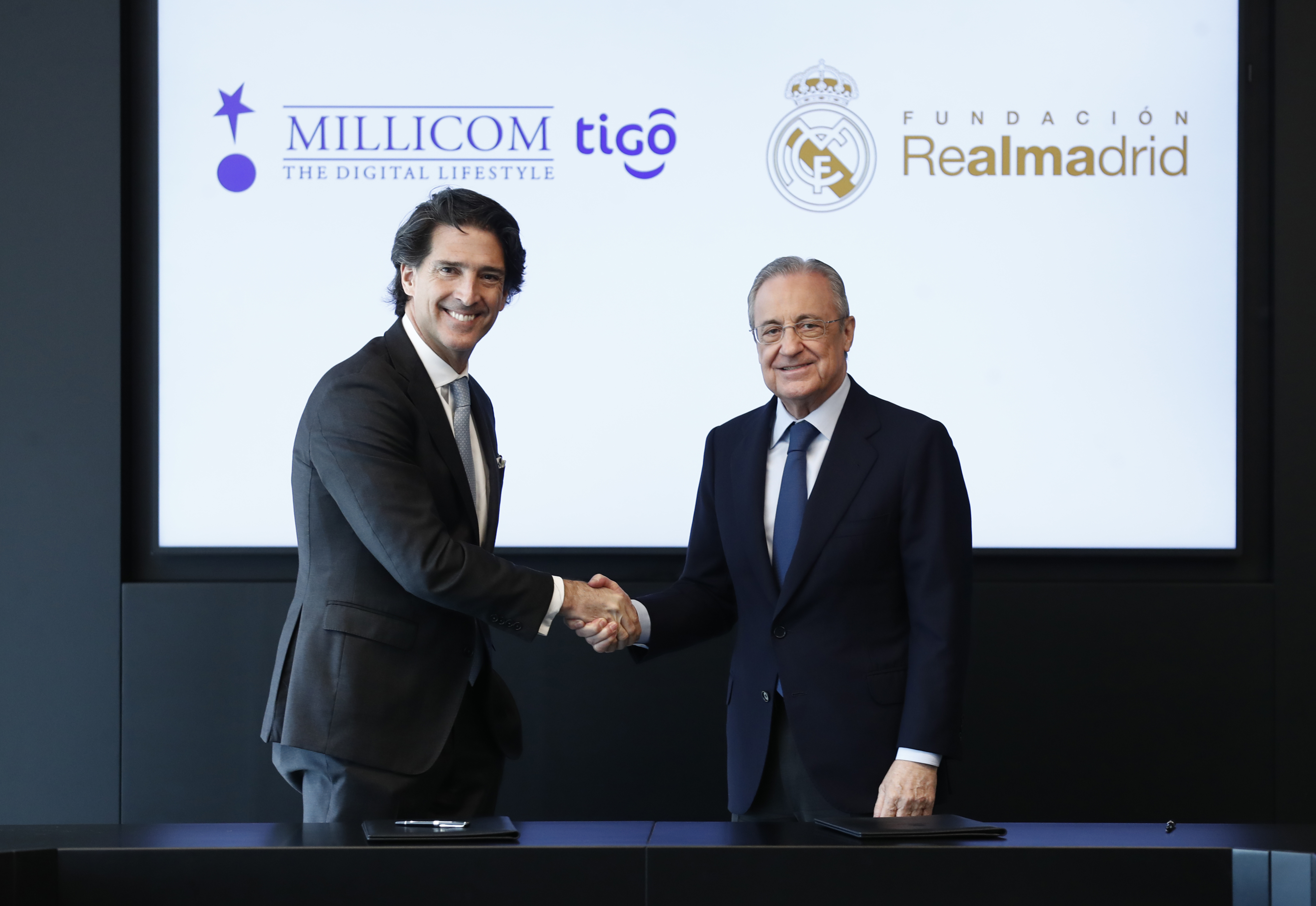 Millicom-Tigo firmó un acuerdo con la Fundación Real Madrid. Foto Prensa Libre: Cortesía.