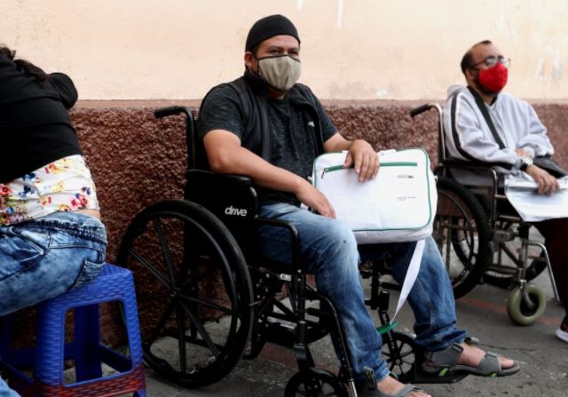  Pacientes de Unaerc se quejan por falta de medicamentos. (Foto Prensa Libre: María Reneé Gaytán)
 
