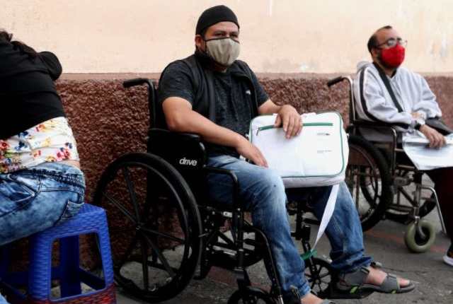  Pacientes de Unaerc se quejan por falta de medicamentos. (Foto Prensa Libre: María Reneé Gaytán)
 
