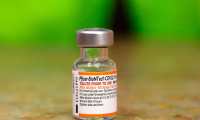 La vacuna de Pfizer contra el covid-19 ha sido autorizada para menores. (Foto Prensa Libre: AFP)

