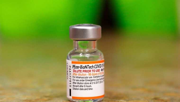 La vacuna de Pfizer contra el covid-19 ha sido autorizada para menores. (Foto Prensa Libre: AFP)

