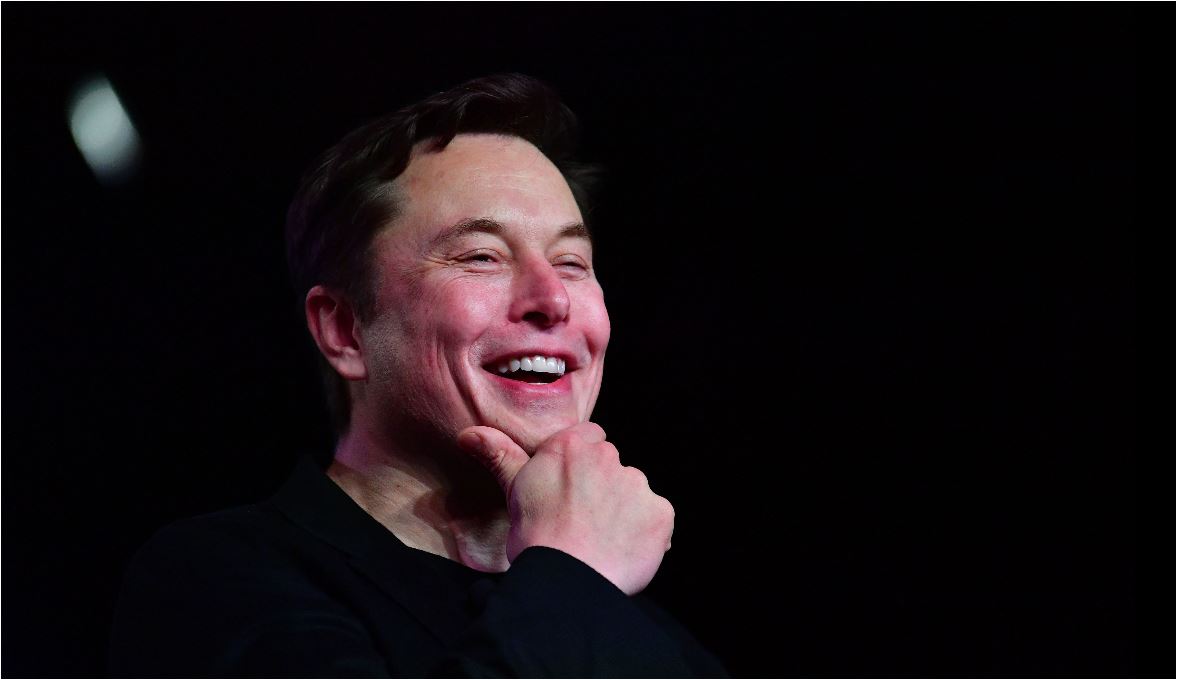 Elon Musk acepta el resultado de sus seguidores en Twitter, quienes decidieron que debe vender 10% de sus acciones Tesla
